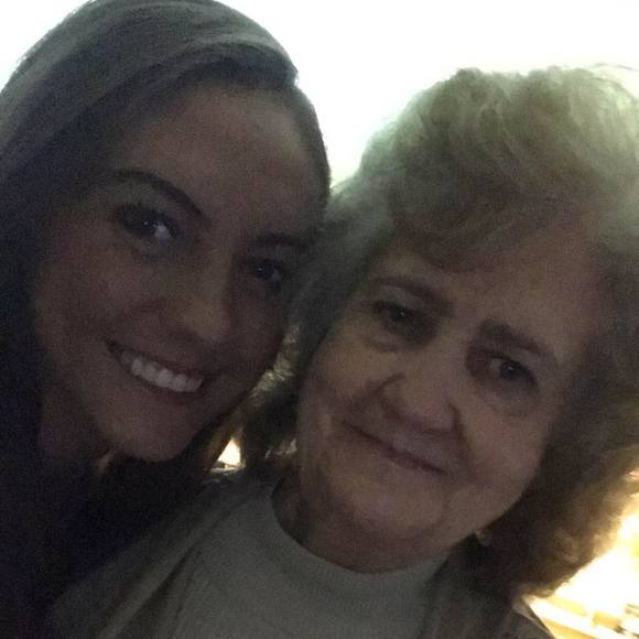 Meet your Posher, Hannah - Picture 1 of 1